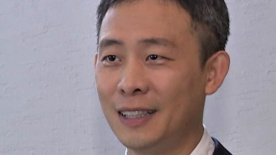 艹比
